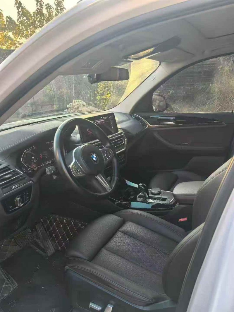 九江23年宝马X36