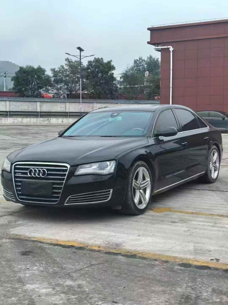 连云港14年奥迪A8L9