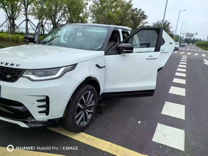 济宁21年路虎发现3