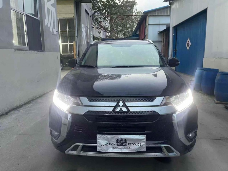 济宁22年三菱欧蓝德1