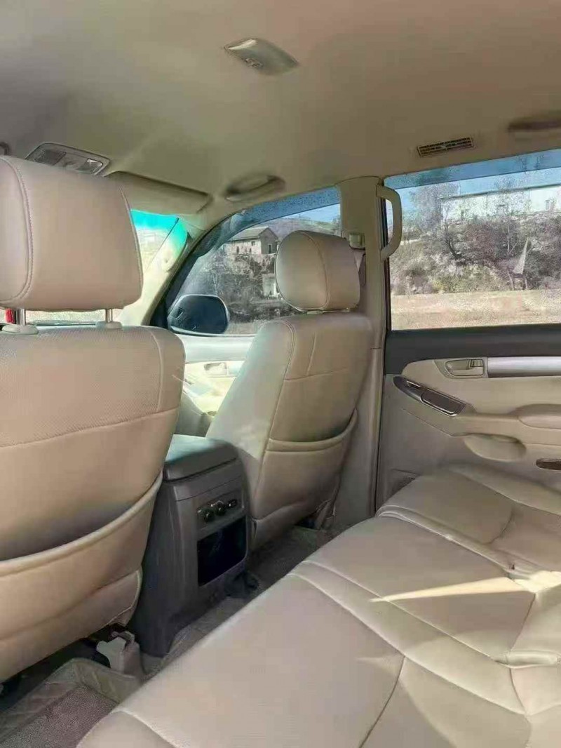 枣庄10年丰田普拉多4