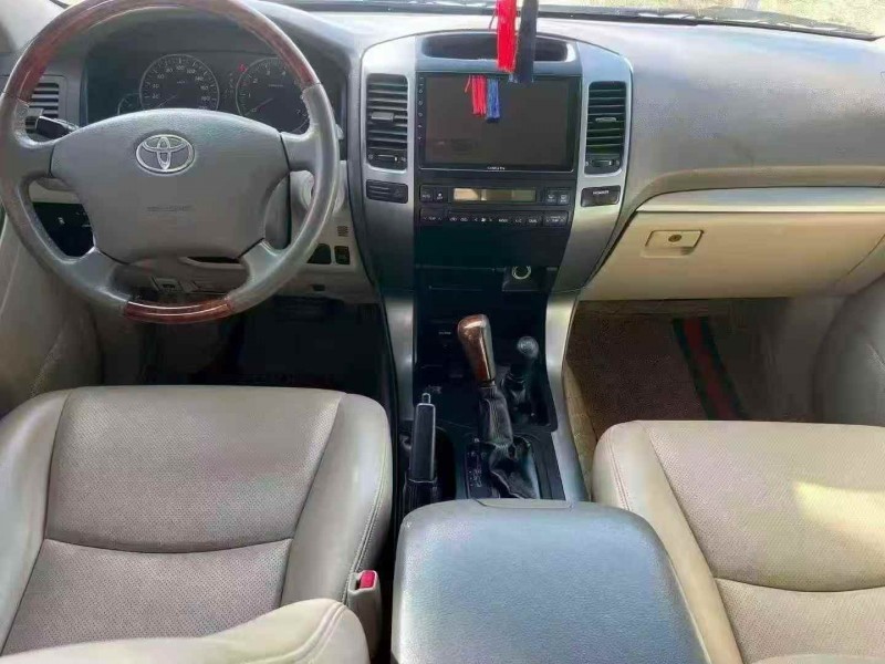 枣庄10年丰田普拉多7