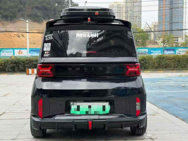 重庆23年五菱汽车宏光9