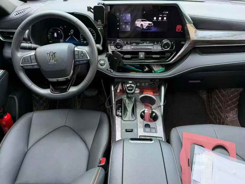 佛山24年丰田皇冠3