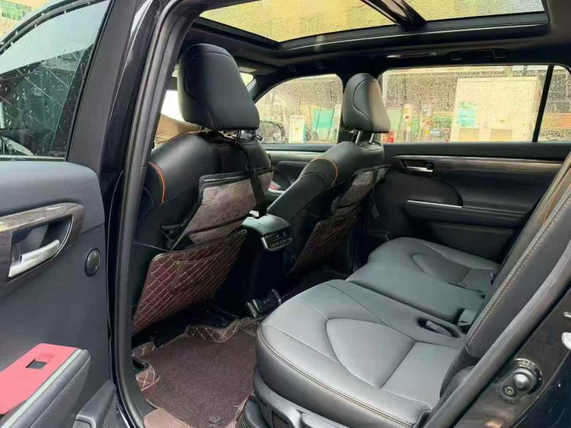 佛山24年丰田皇冠4