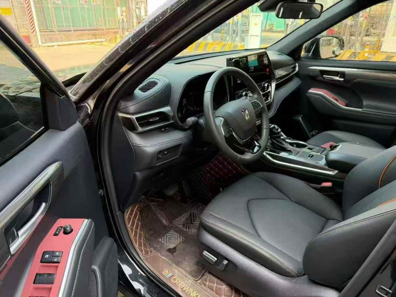 佛山24年丰田皇冠5