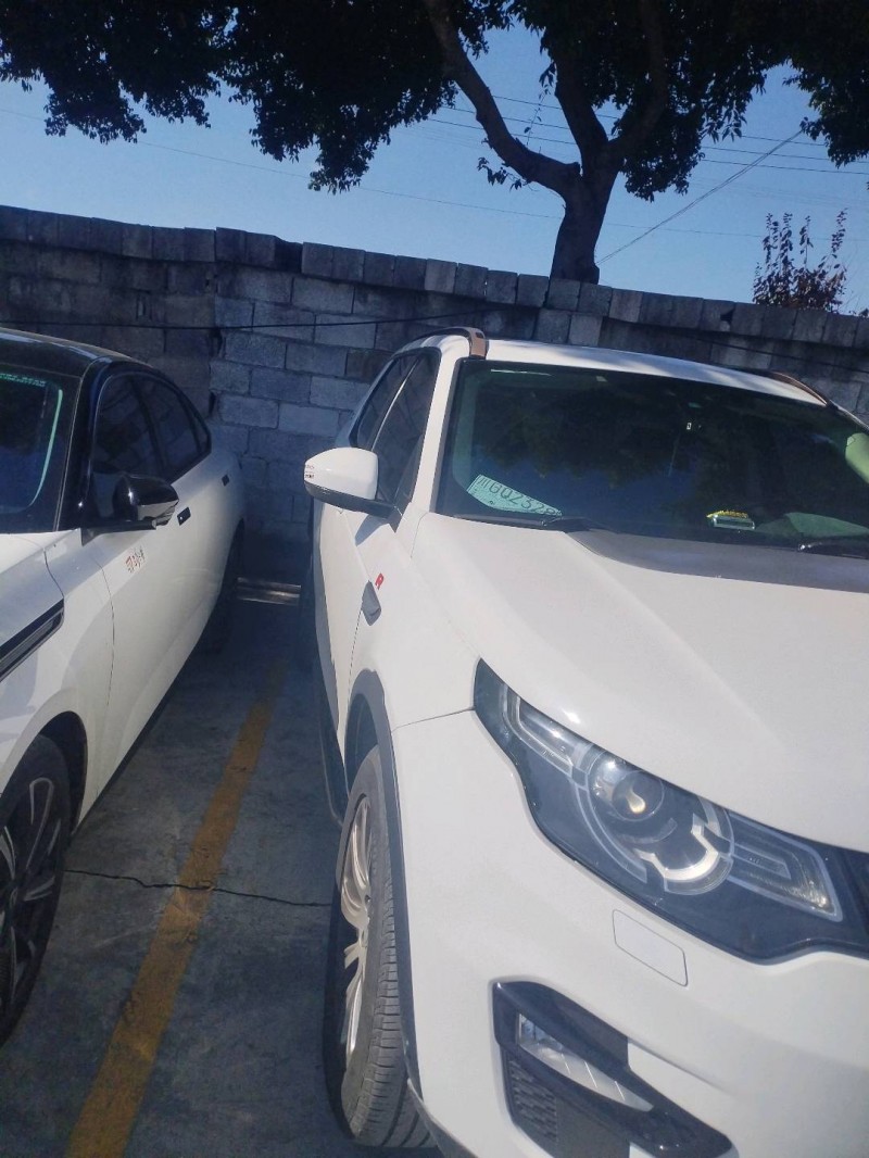 重庆19年路虎发现神行3