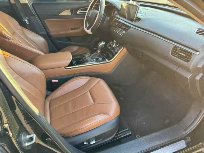 青岛20年红旗H56