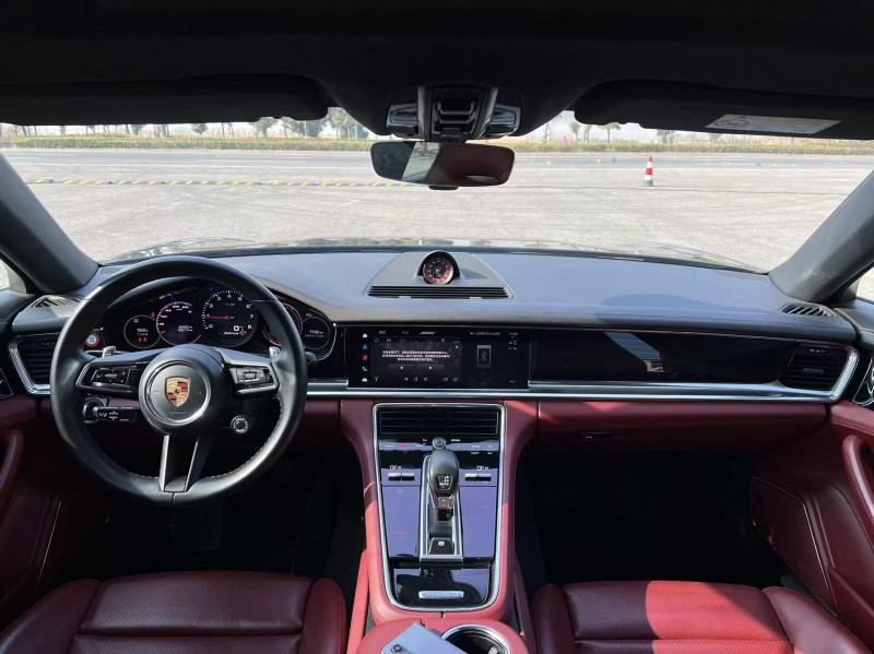 盐城22年保时捷帕拉梅拉7