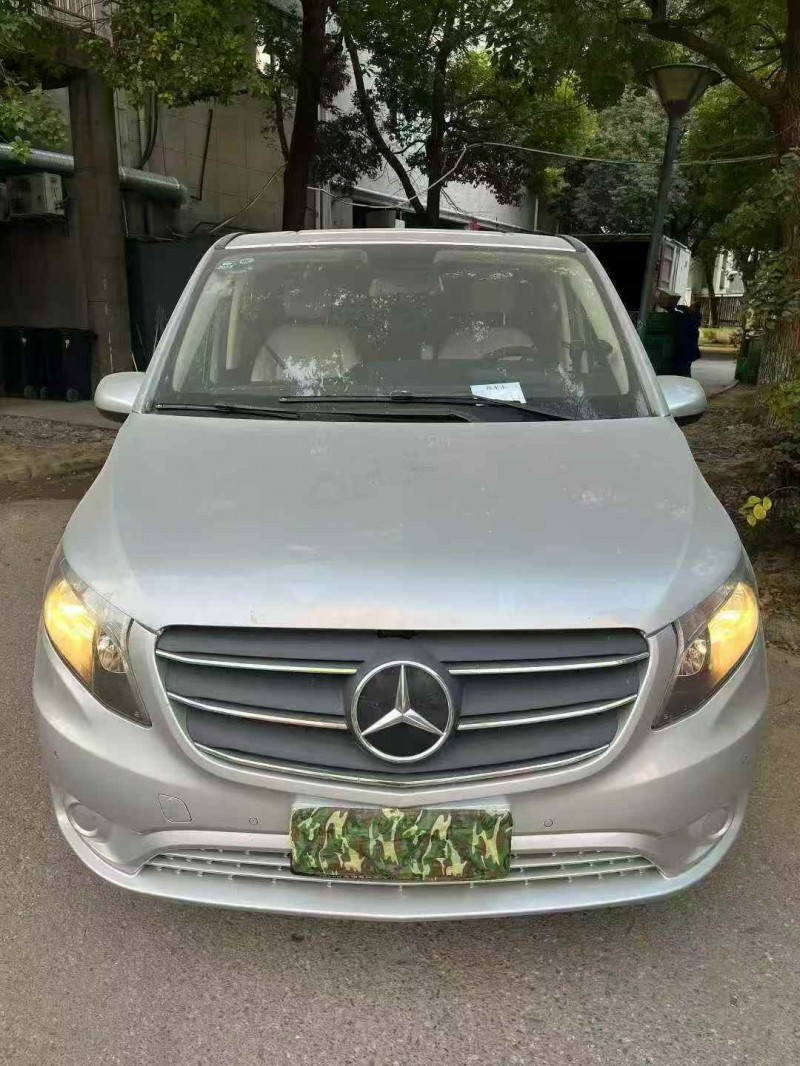 徐州22年奔驰威霆1