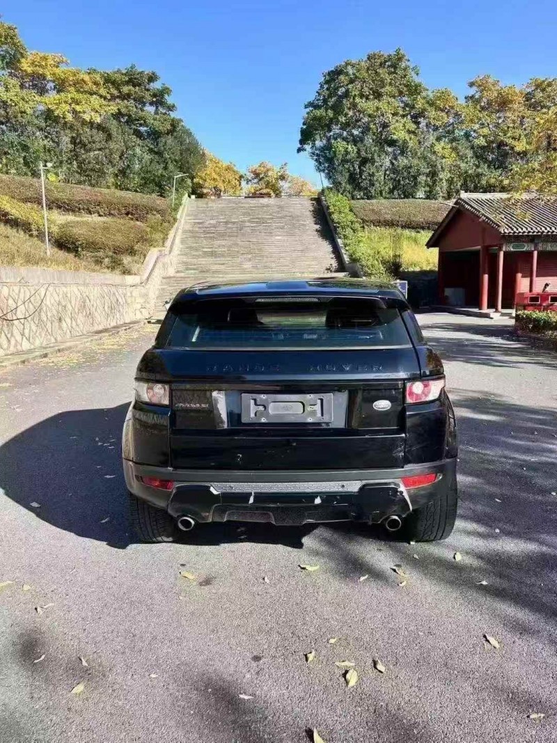 杭州14年路虎极光9