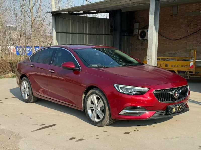 新乡17年别克君威2