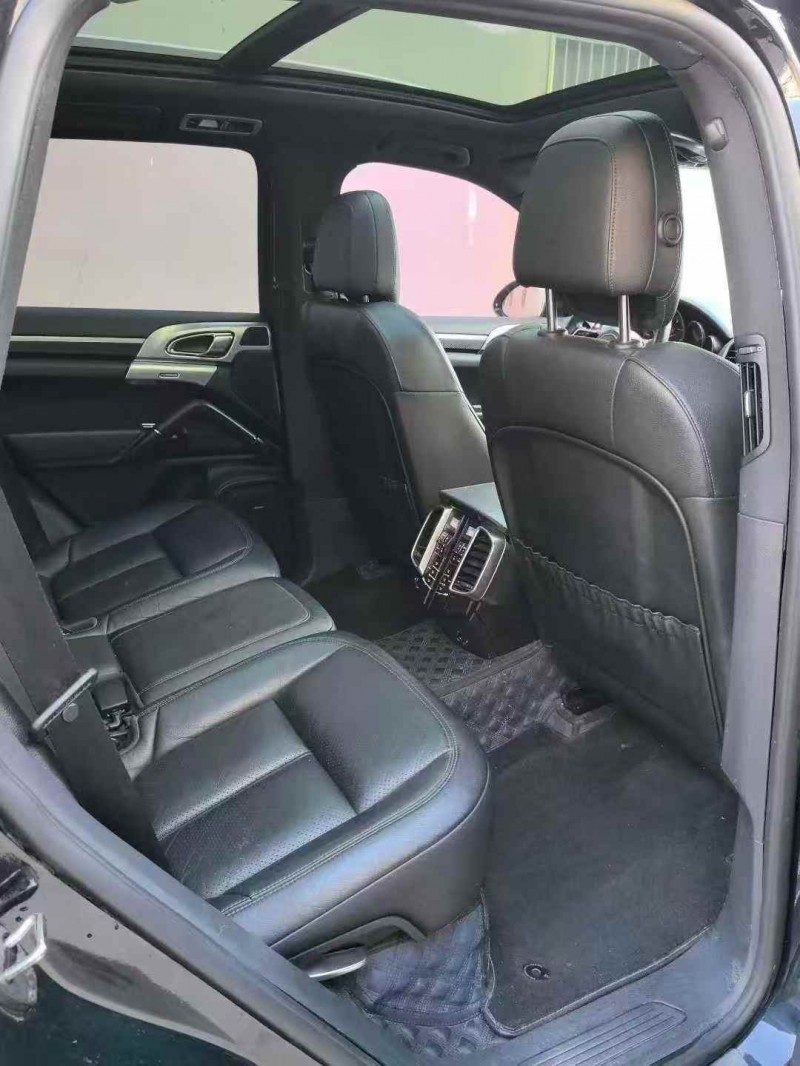 莱芜15年保时捷卡宴5