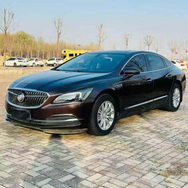 枣庄18年别克君越2