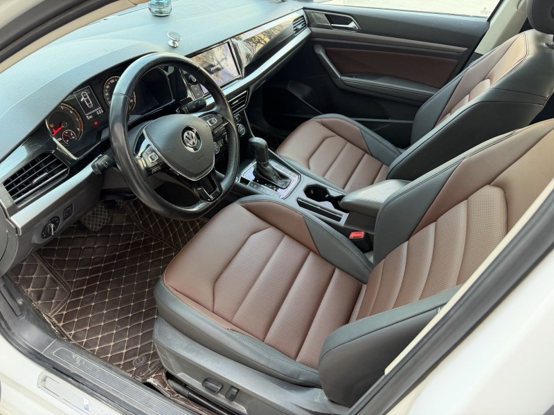 济宁19年大众朗逸5