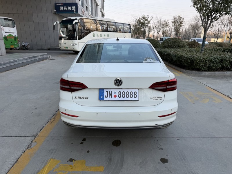 济宁19年大众朗逸9