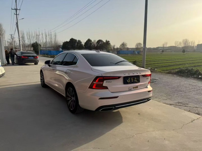 新乡22年沃尔沃S60L7