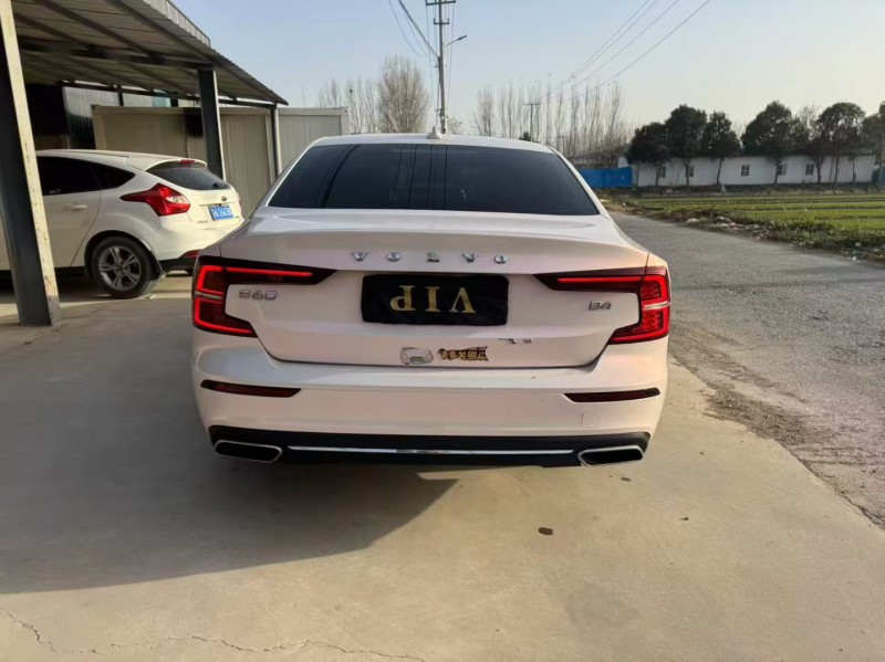 新乡22年沃尔沃S60L9