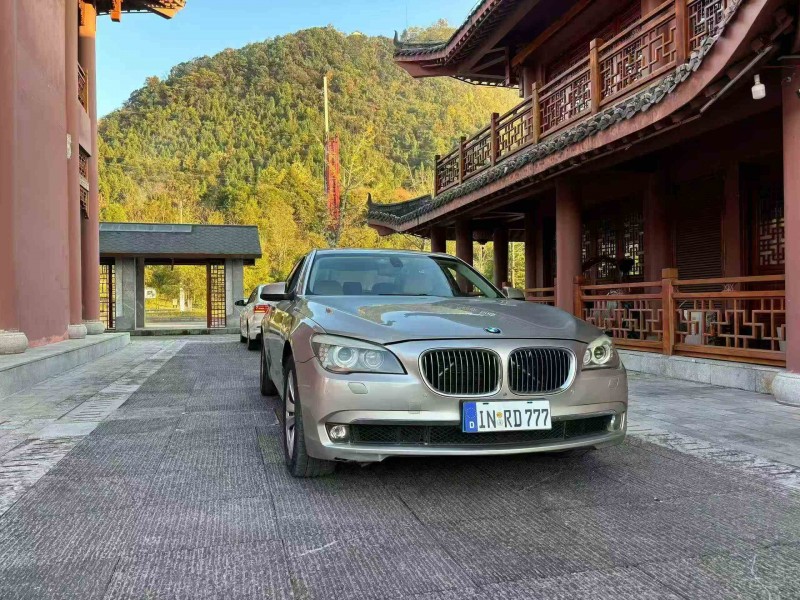 重庆13年宝马7系3