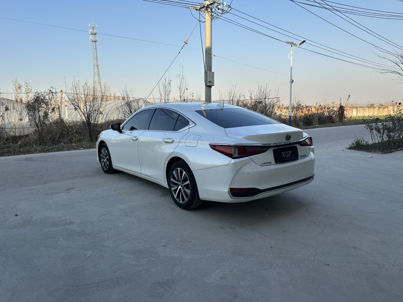 徐州21年雷克萨斯ES3