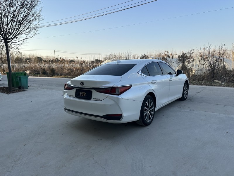 徐州21年雷克萨斯ES4