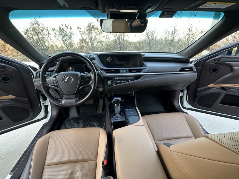 徐州21年雷克萨斯ES7