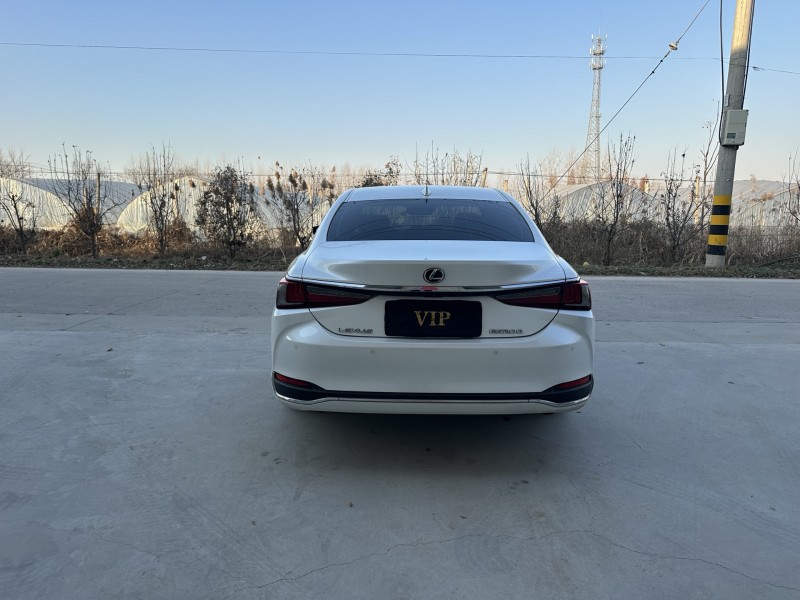 徐州21年雷克萨斯ES9