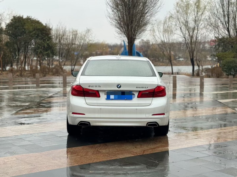 菏泽17年宝马5系9