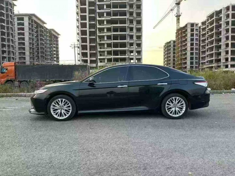 梧州19年丰田凯美瑞6