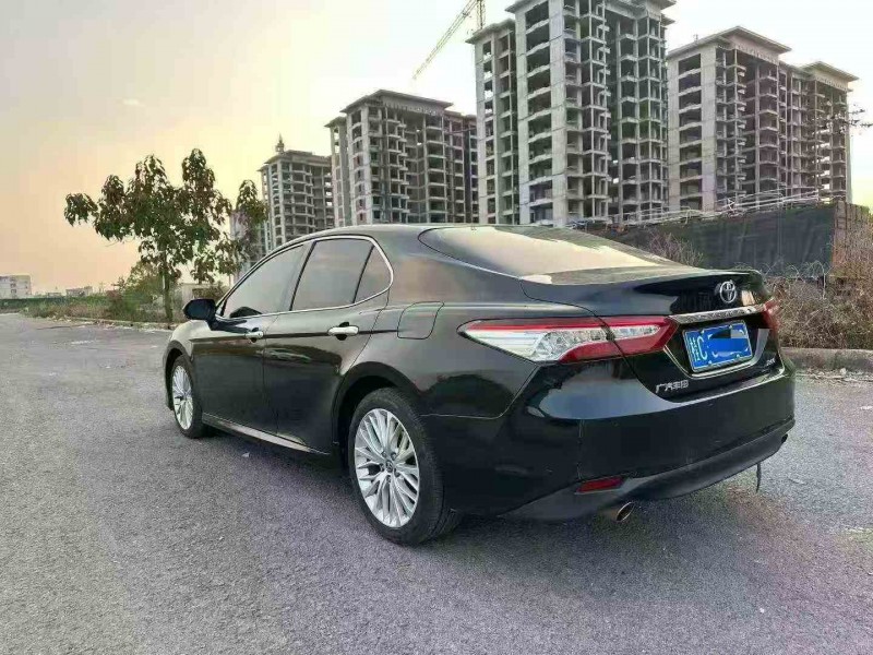 梧州19年丰田凯美瑞8