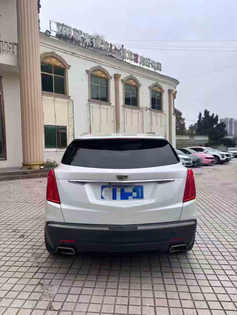 邵阳19年凯迪拉克XT59