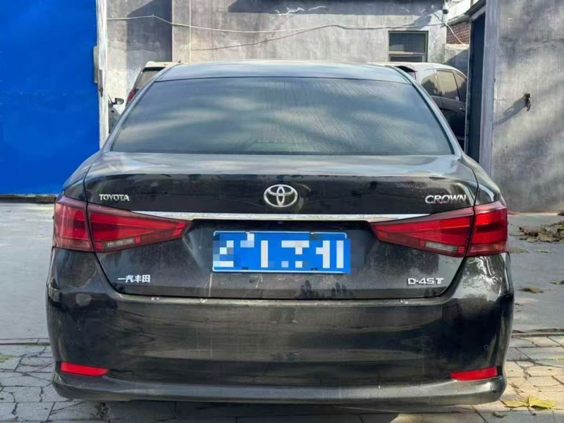 菏泽17年丰田皇冠4