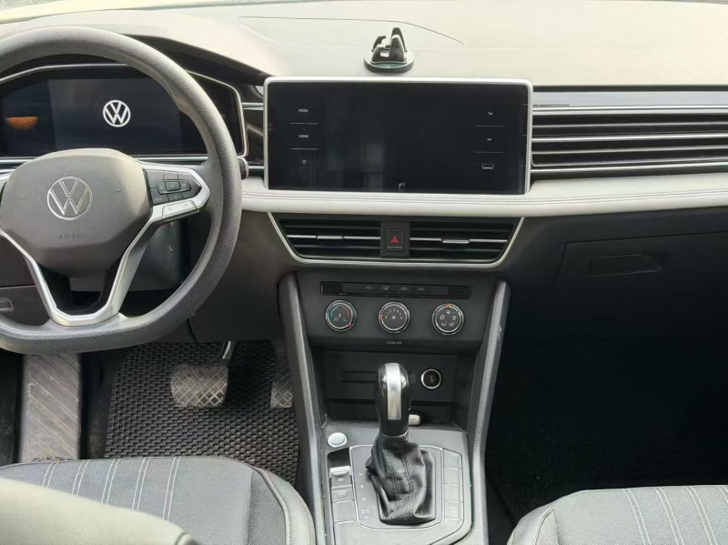 新乡22年大众途观4