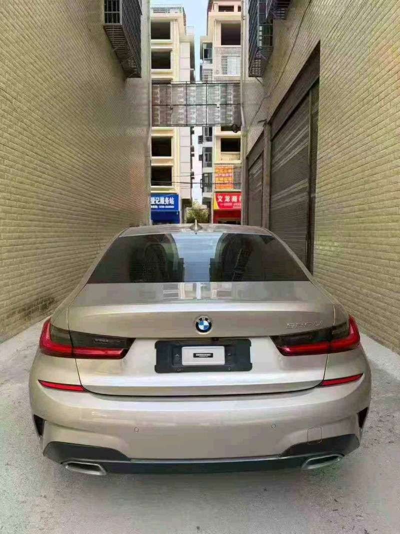 衡阳21年宝马3系9