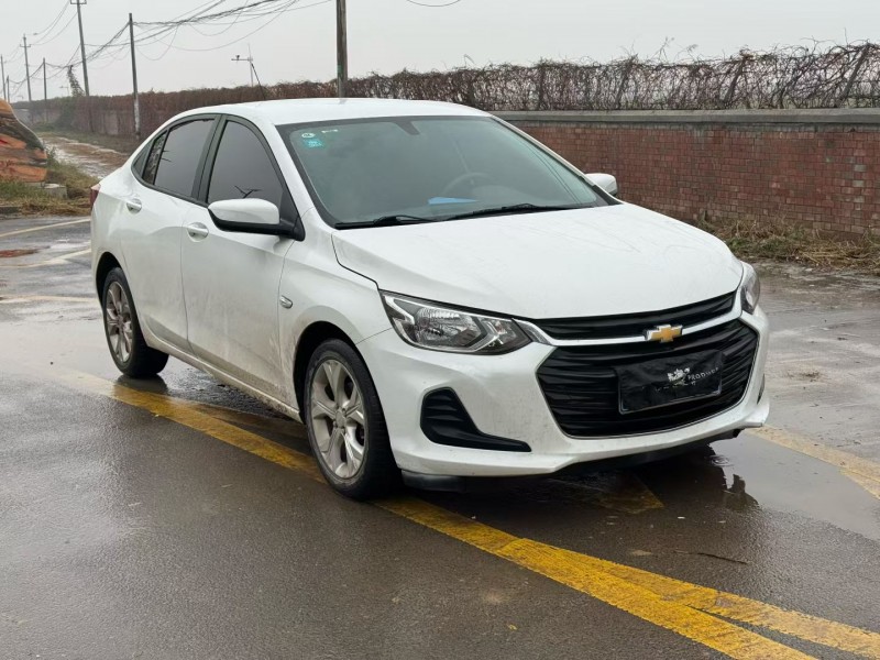 新乡19年雪佛兰科沃兹2