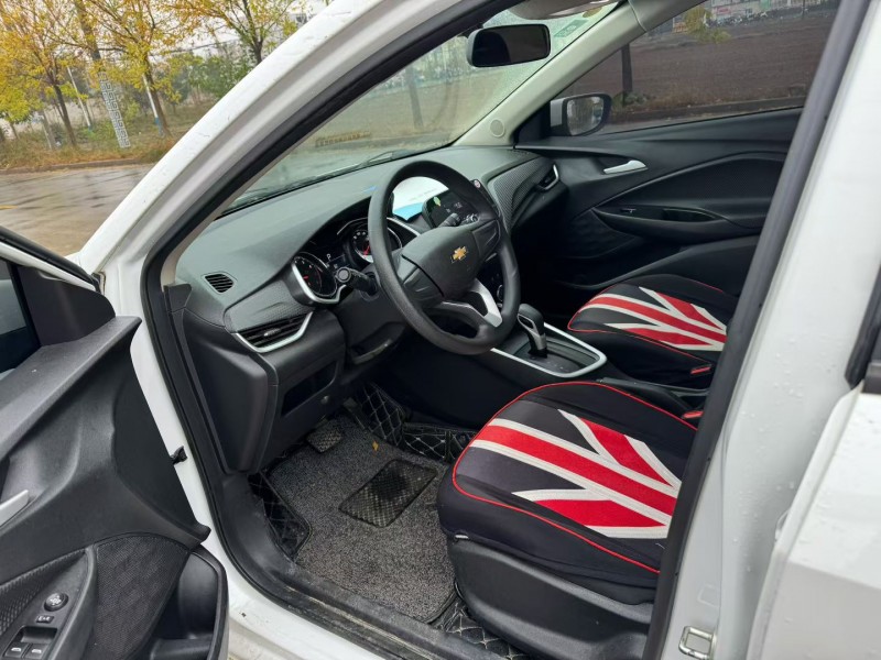 新乡19年雪佛兰科沃兹6