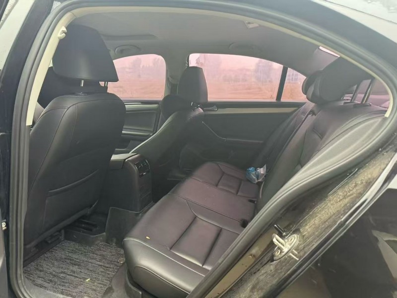 新乡18年大众速腾5