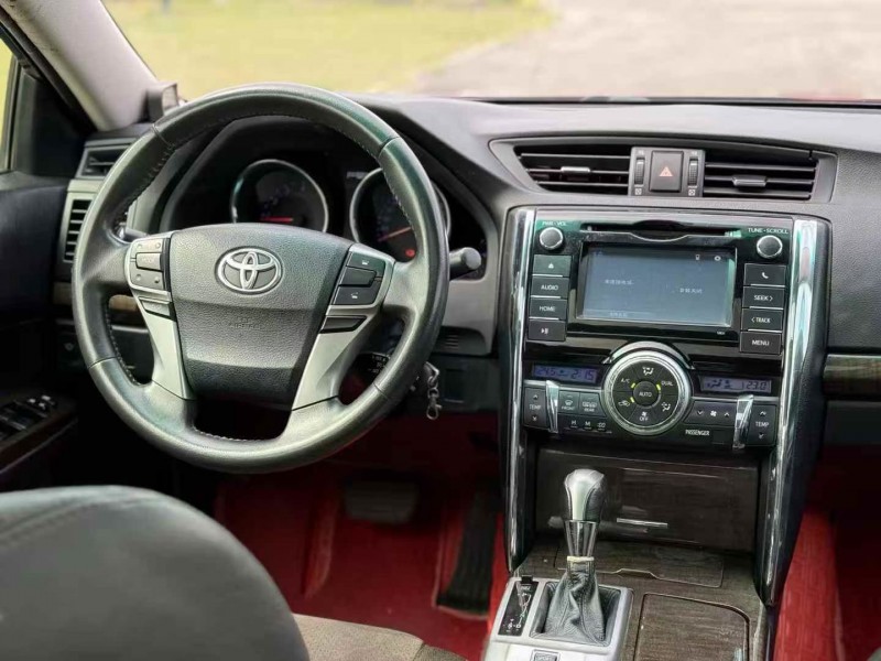 南宁15年丰田锐志3