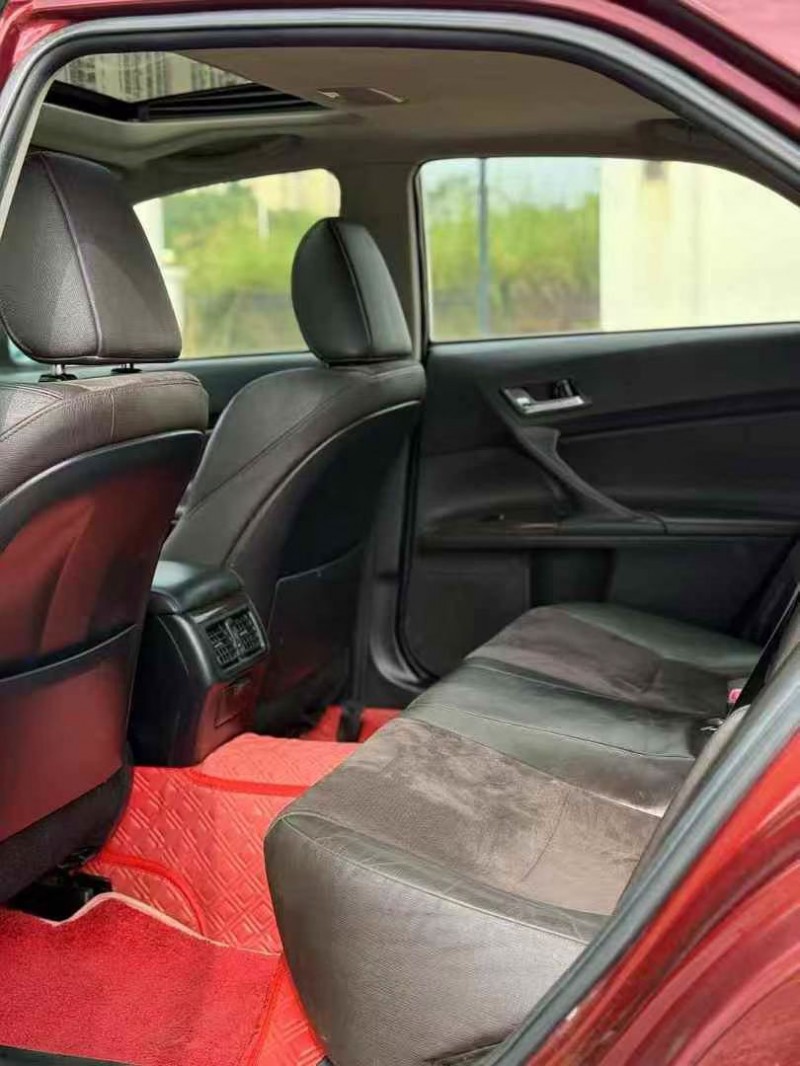 南宁15年丰田锐志5