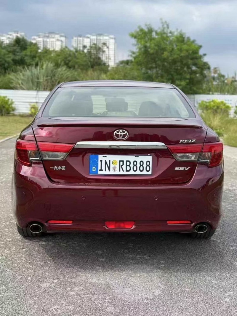 南宁15年丰田锐志8