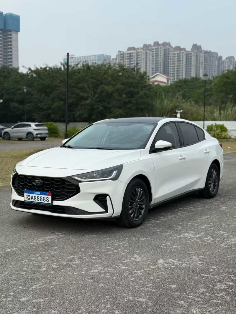 南宁23年福特福克斯6