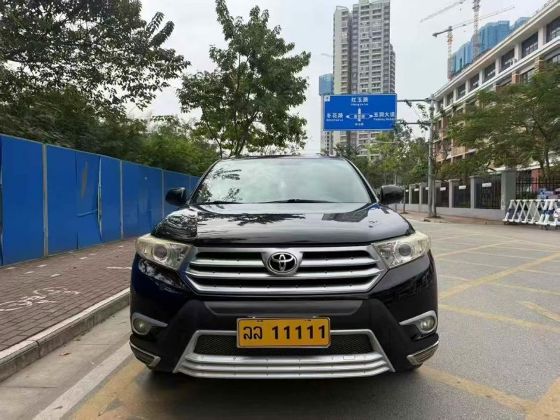 南宁14年丰田汉兰达1