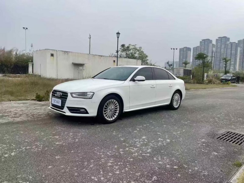 南宁14年奥迪A4L6