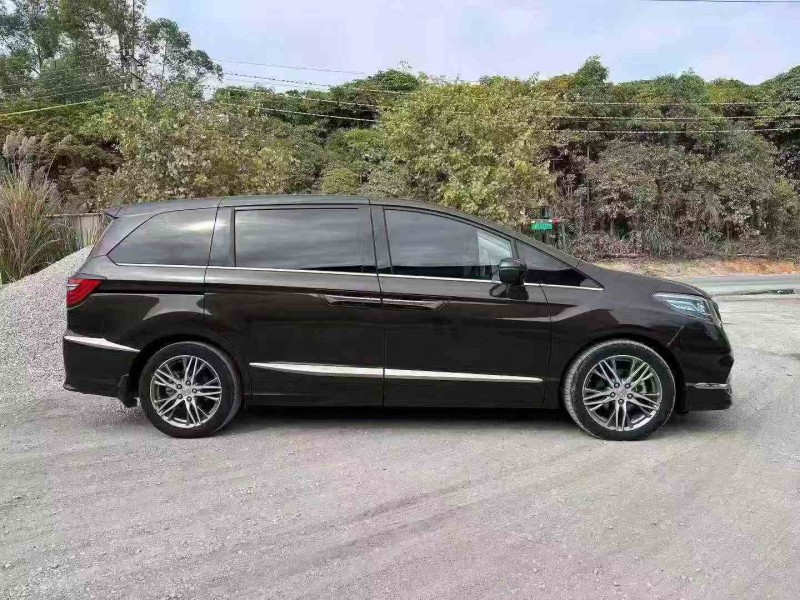 梧州19年本田艾力绅8