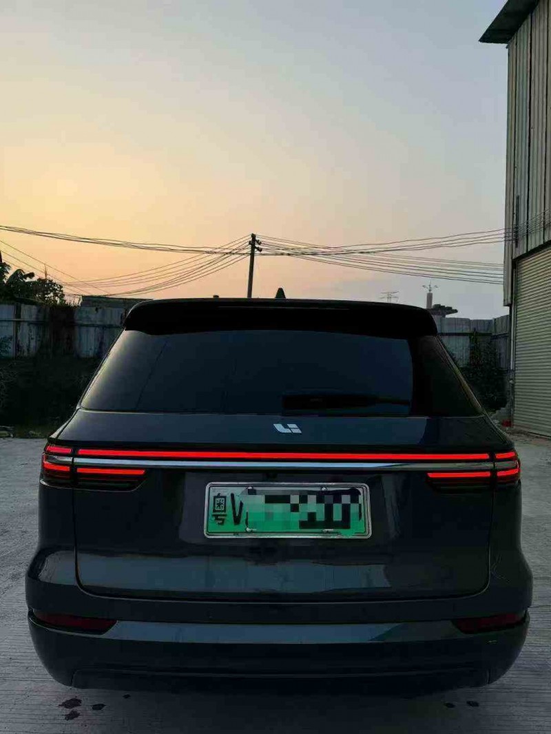 钦州22年理想理想ONE9