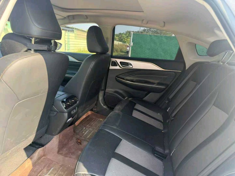 中山24年传祺埃安S8