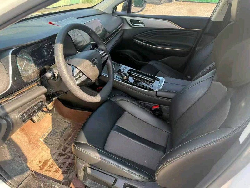 中山24年传祺埃安S9