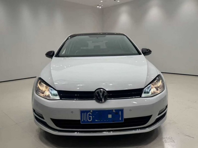 成都17年大众高尔夫1