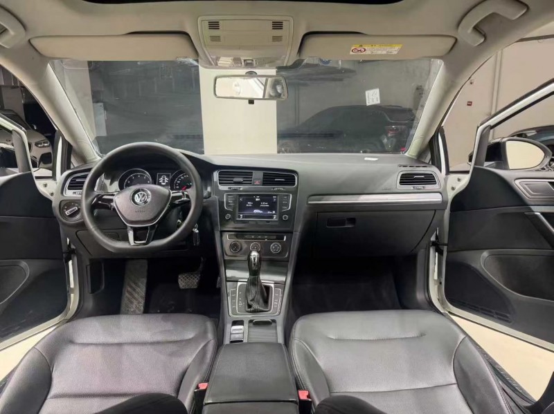 成都17年大众高尔夫6