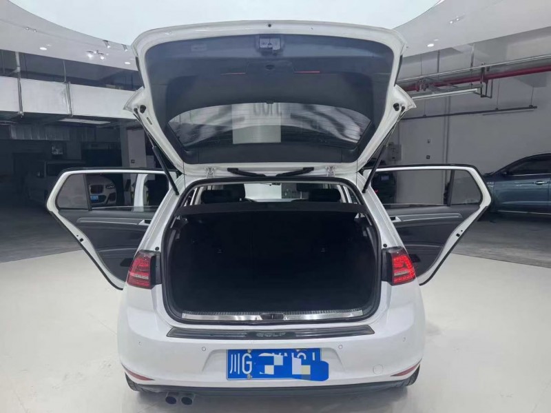 成都17年大众高尔夫7